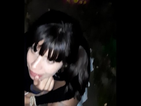 ❤️ Pe stradă penisul umflat în schimbul unor bomboane ❤️ at us